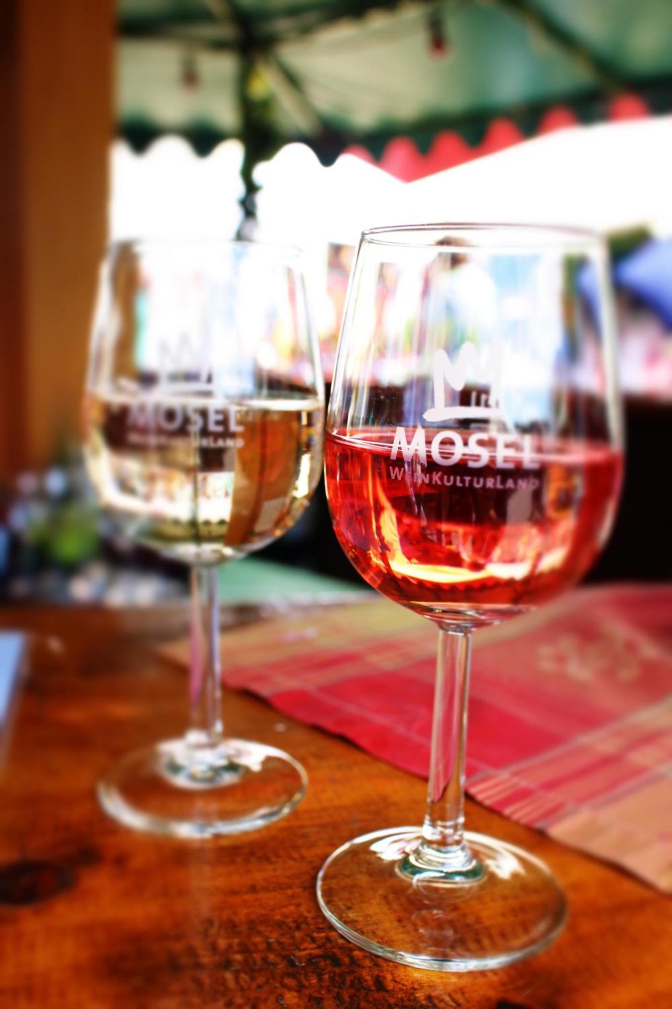 Johannishof Wein-Cafe & Gaestehaus Langsur Ngoại thất bức ảnh